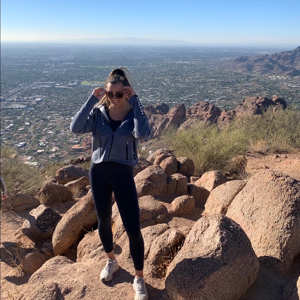 Meet your Posher, Courtney